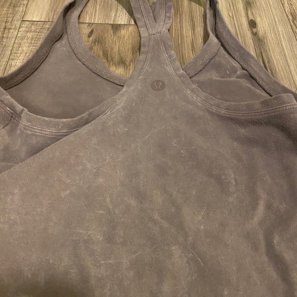Lululemon tank top